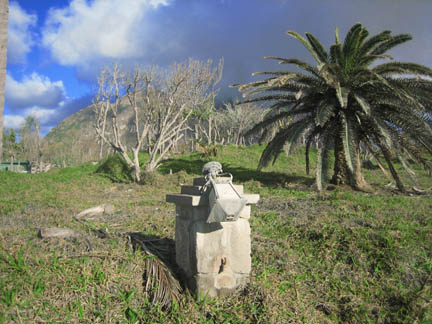 Photo20060224Montserrate Destruction.jpg - 62713 Bytes